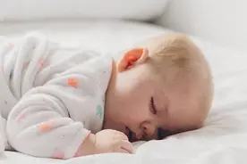 晚上不睡白天补觉对健康有危害吗？图片