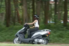 提车等一个月，轻骑铃木7年大变成“网红”图片