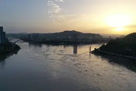 峰值水位15.55米！四川宜宾即将迎来今年最大洪峰图片