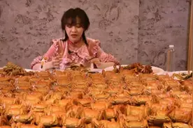 假吃、催吐、海塞，“大胃王”们别再靠浪费粮食创造流量图片