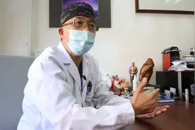 专家谈“大胃王吃播”：过度饮食或增患癌风险，催吐等不可取视频封面