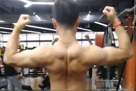 健身房中年人增多！《2020网民健身报告》称七成人健身意识提升图片