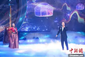 腾格尔变“潮玩萌叔”不忘民乐传承图片