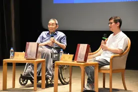 直击上海书展｜从《莫斯科郊外的晚上》归来，看薛范先生60年“歌曲翻译”史图片