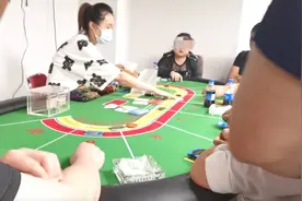 设局“围猎”赌客一天敛财400万，行内人：开地下赌场设备投资仅10万，但“必须关系硬”图片