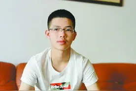 3D纸雕“清华门”来了 厦门学子笑了图片