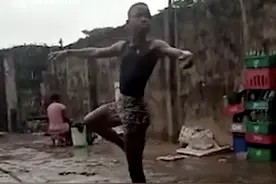 努力就会有回报！“雨中芭蕾男孩”获海外奖学金图片