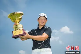 高尔夫女子中巡赛新赛季首战收杆 殷若宁职业首赛夺冠创纪录图片