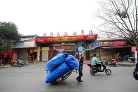 成渝文旅新地标｜朱文建：荷花池市场的流金岁月图片