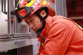 等抗完洪就回去娶你！贵州抗洪一线消防员的“七夕”真情告白图片