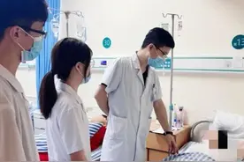 大学生连续熬夜后竟长出“毛尾巴”！青年男性高发图片