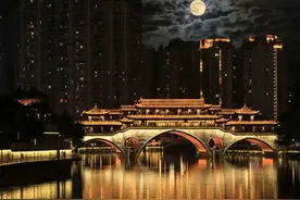 一组“夜间开心地图”请收好，邀你走进成都的良夜图片