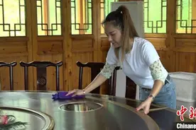 15岁外出打拼 贵州“80后”华侨引外资千万反哺家乡图片