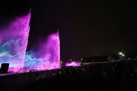 沈阳：音乐喷泉聚人气 夜市歌舞引客来图片