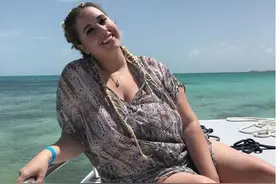 美国一女子打破了胖女人都是丑女人的观念，如今成大码女模特图片