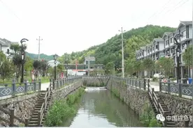 山区除险大搬迁！图片