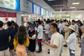 上海大学推出“小鸟胃”专属餐，3元炒面、1元鲜肉蒸饺……图片