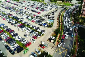 堵了两个半小时没开进医院门！停车太难“代客泊车”现身青岛一医院门口图片