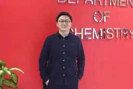 今年120名上海市特级教师太牛了！他化学教得好，还出版历史玄幻小说图片