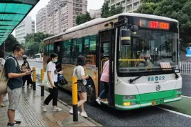 禁止乘客携带七类物品上车图片