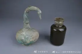 河南出土青铜壶内不明液体被查明，古酒里还加了发灰和植物灰图片
