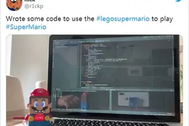 网友让乐高积木人偶化身为《超级马力欧兄弟》的游戏控制器图片