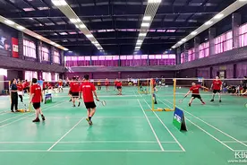 尤尼克斯复兴赛石家庄站8人转欢乐开赛图片