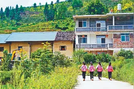 四胞胎姐妹 生活很甜美（暖相册）图片