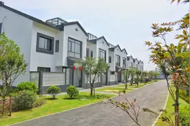 “老房子住了30多年，不要再住啦”听上海黄桥村村民讲乔迁图片