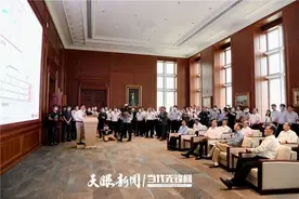 又见任正非！贵州党政代表团再访华为图片