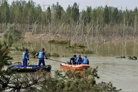 壹现场丨深夜野钓遭遇“滑坡”男子滑入永定河被埋图片