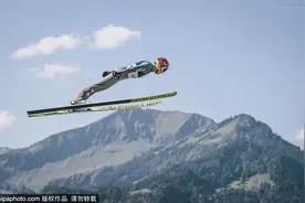 奥地利国家滑雪队训练备战比赛图片