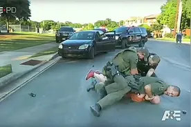 美国黑人男子遭暴力执法死亡 警长被指销毁录音证据图片