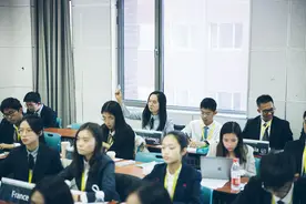 特写：中国青年眼中的联合国图片