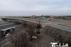 新疆车主：出行新变化！环乌高速四条主干线实现互通图片