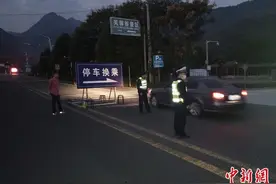 黄金周第二天安徽黄山迎客2万余人图片