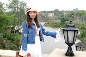 铁路妹子双城记：动车上的幸福甜蜜图片