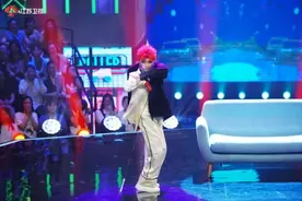 《蒙面舞王》强强对决，“调皮蛋”守擂成功图片