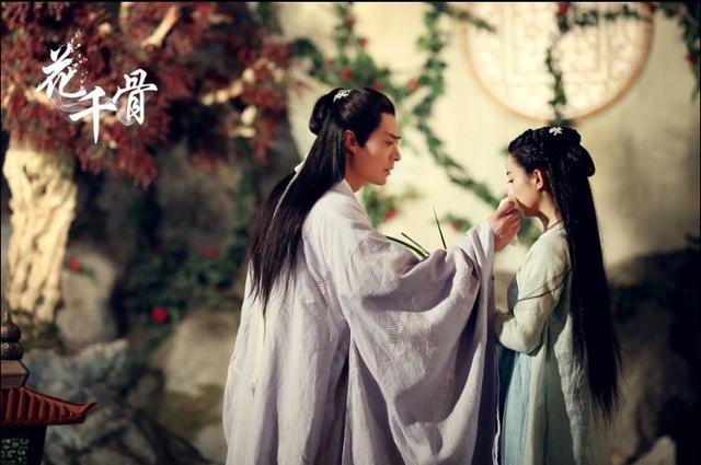 “触手怪”式的网文作者们：“每天一睁眼就觉得欠读者八千字”