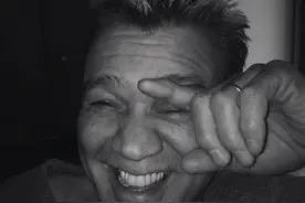 摇滚吉他大师患癌去世 吉他手的这个习惯导致他重金属中毒？图片