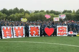 “退役学生”化身“全新教官”这个高校把军训变成别开生面的思政课图片