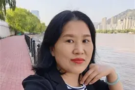 ​武汉夫妻西安打拼20年，从绿皮车到高铁，每张火车票都见证着一次团聚图片
