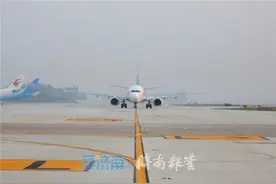 济南机场第二平行滑行道正式投运图片