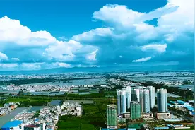 鸟瞰云南嵩明秀美山川视频封面