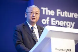 隆基股份市值超3000亿元，成为有史以来市值最高光伏企业图片