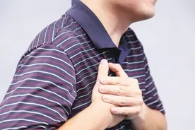 胸口疼痛难忍 当心骨纤维异常增殖症图片