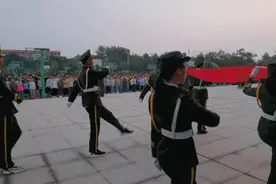 珍爱生命 远离毒品！大冶第一中学举行国旗下的禁毒宣誓图片