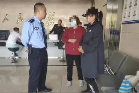 刚上初中两个月，杭州有个女孩扔下书包离家出走！奶奶痛哭：是我不会教图片