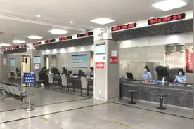 北京公安西城出入境接待大厅：九大举措诠释“服务在手边”图片