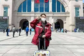 被祝福声包围的"援鄂女护士"找到意中人后，南通卫健委：她不是医疗工作者图片